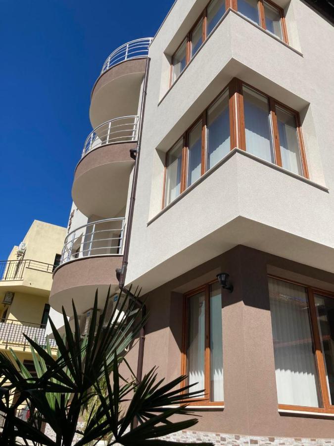צרבו Villa Mareli מראה חיצוני תמונה