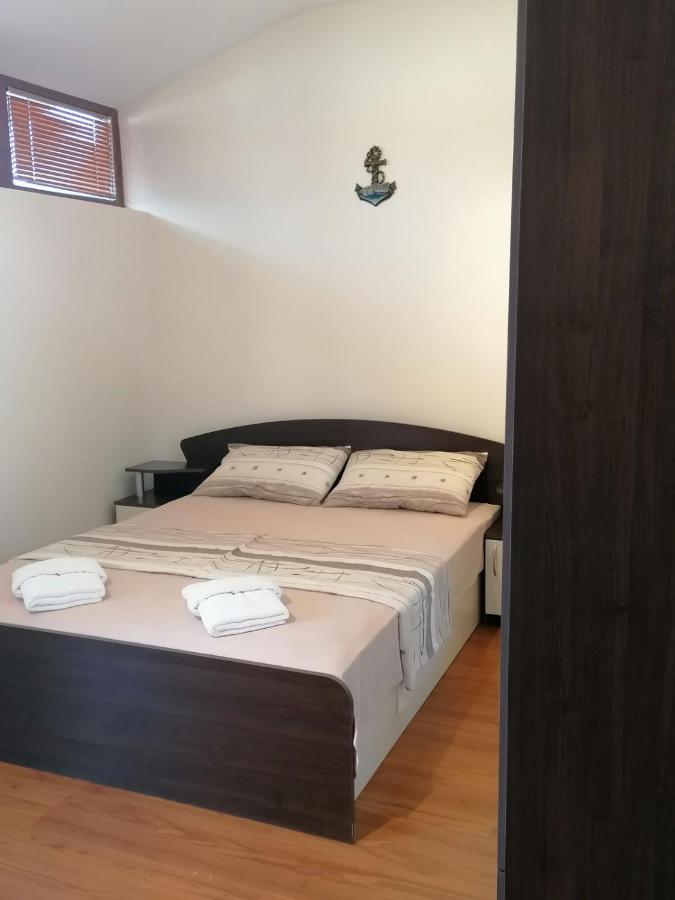צרבו Villa Mareli מראה חיצוני תמונה