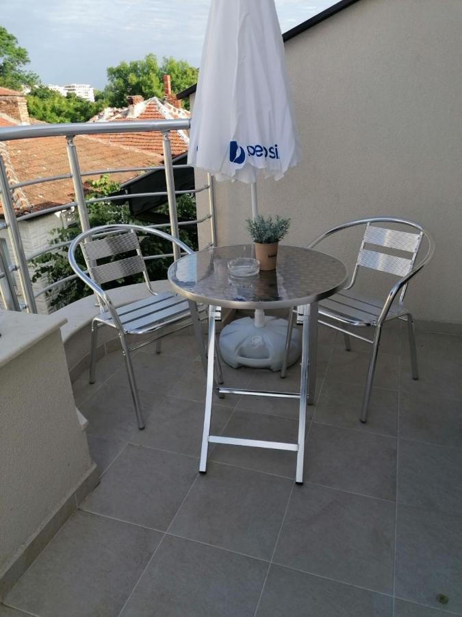 צרבו Villa Mareli מראה חיצוני תמונה